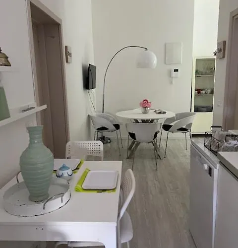 別荘 Jolanda チッタ・サンタンジェロ